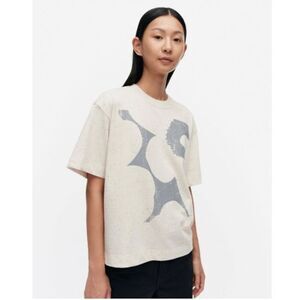 Marimekko Veisto Unikko Placement Kioski T-shirt Cream Color Oversized Unisex XS